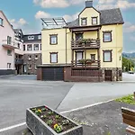 Schoene Mit Grosser Terrasse Und Moselblick
