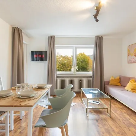 Vakantiehuis Schoene Mit Grosser Terrasse Und Moselblick