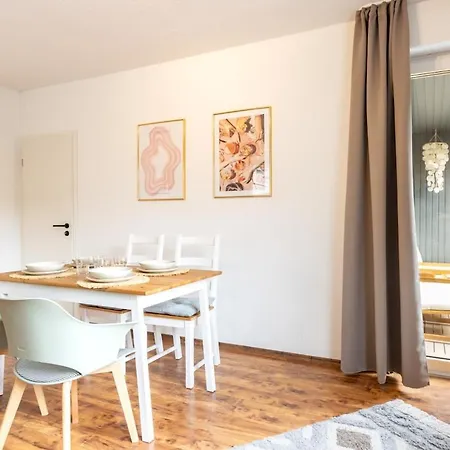 Schoene Mit Grosser Terrasse Und Moselblick Vakantiehuis Cochem