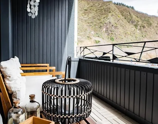 Schöne Mit Großer Terrasse Und Moselblick Ferienhaus