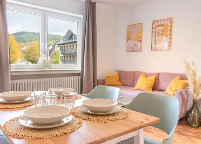 Schöne Mit Großer Terrasse Und Moselblick Ferienhaus *