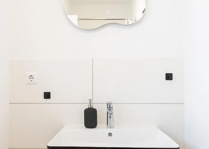 Schoene Mit Grosser Terrasse Und Moselblick * קוכם