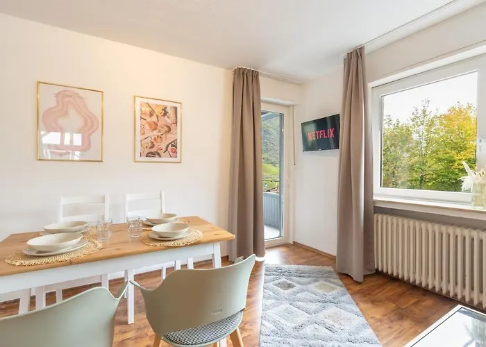 Schöne Mit Großer Terrasse Und Moselblick Ferienhaus Cochem