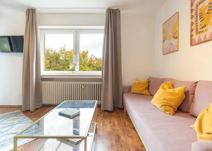 Schoene Mit Grosser Terrasse Und Moselblick