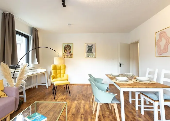 Schoene Mit Grosser Terrasse Und Moselblick בית נופש