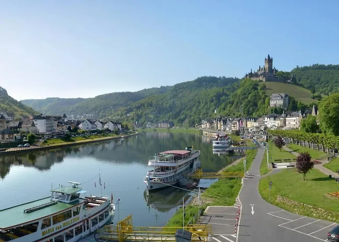 Schöne Mit Großer Terrasse Und Moselblick Ferienhaus Cochem